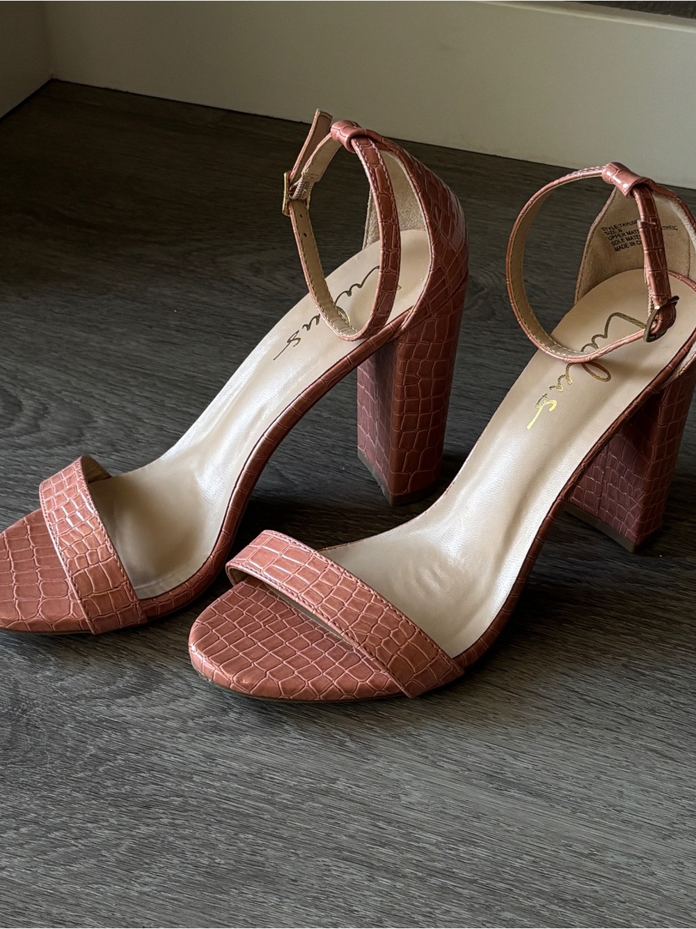 Lulu’s pink snake skin heels - size 8